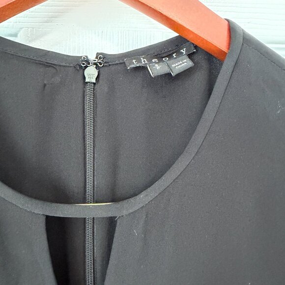 Theory Elevated Basic Silk Wrap V-Neck Top Small - Picture 3 of 7